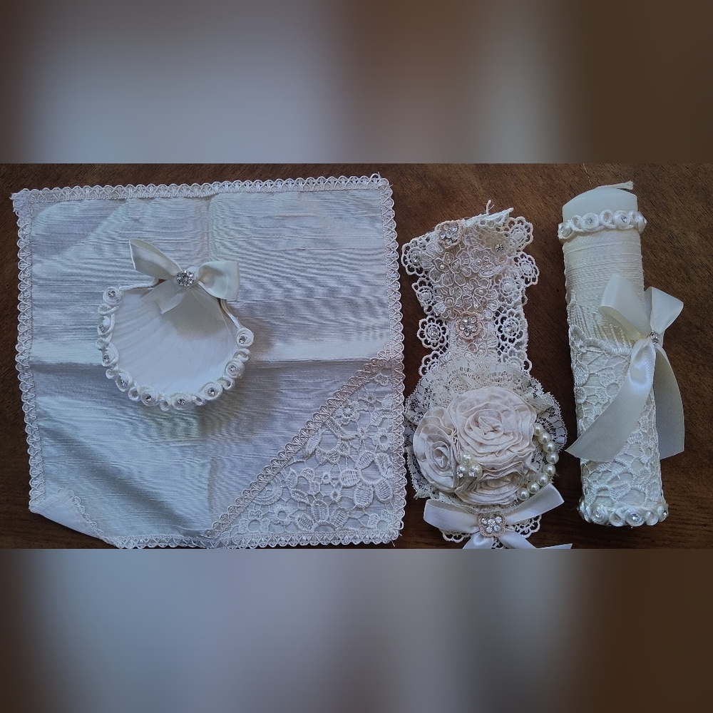 Elegant Lace Wedding Set